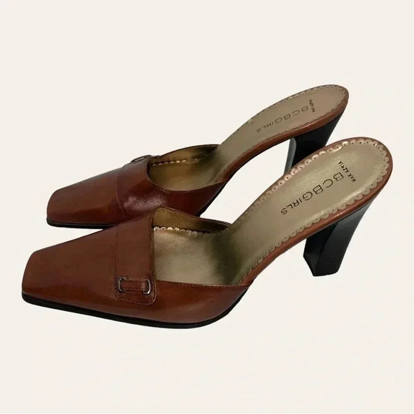 Women’s BCBGIRLS MAXAZRIA SQUARE TWO HEELS BLOCK HEEL COGNAC IN COLOR‎ SIZE 7B - Picture 4 of 15